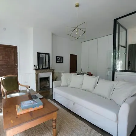 Insolite - Cosy Calme Proche Cathedrale Avec Vue Sur Cour Appartement Clermont-Ferrand