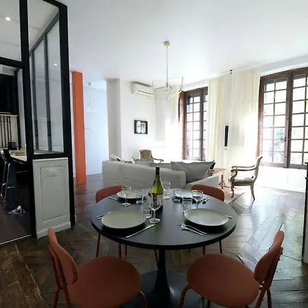 Insolite - Cosy Calme Proche Cathedrale Avec Vue Sur Cour Appartement